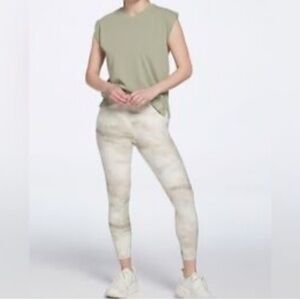 New with Tags- CALIA by Carrie Underwood Cream Leggings
